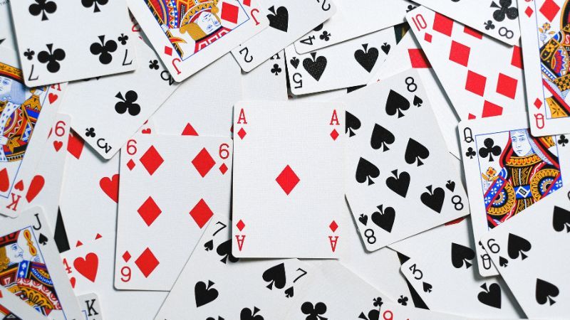 Bí quyết chơi Baccarat - Những điều người chơi cần biết để thắng lớn